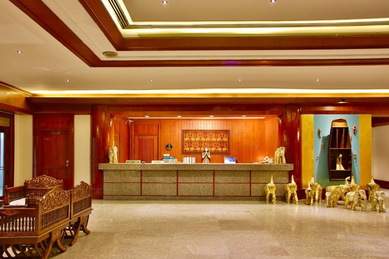 Thapaeplacehotel Chiang Mai Exterior foto
